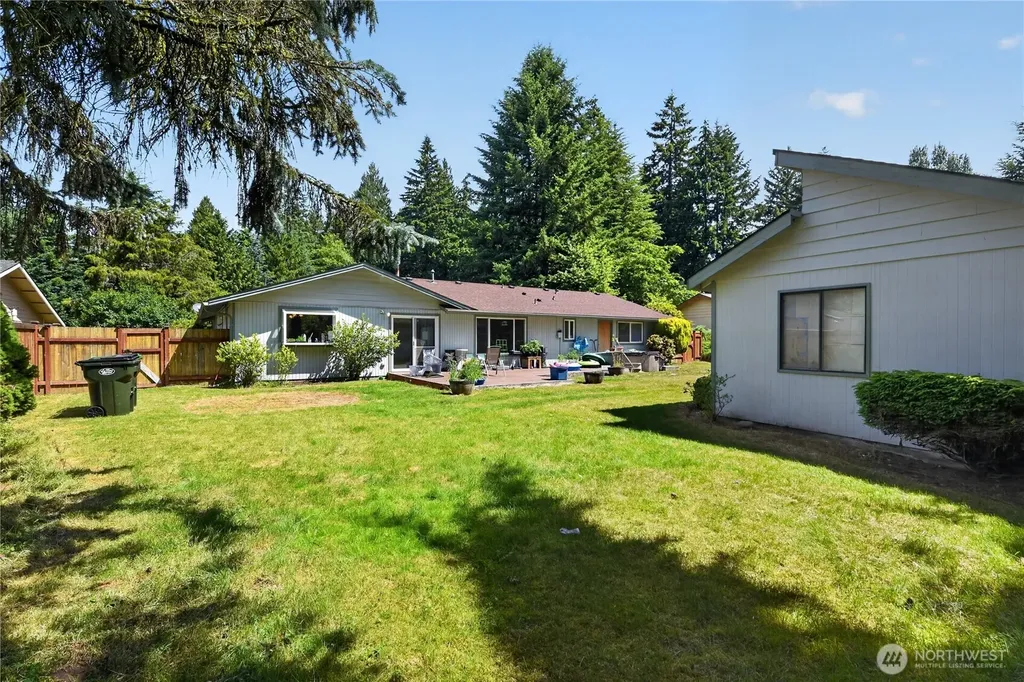 4722 Edgeworth Drive SE Olympia WA 98501