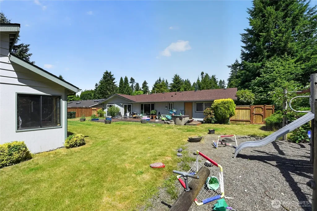 4722 Edgeworth Drive SE Olympia WA 98501