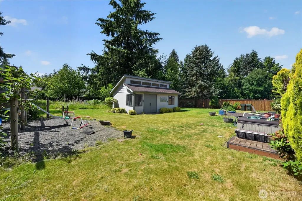4722 Edgeworth Drive SE Olympia WA 98501