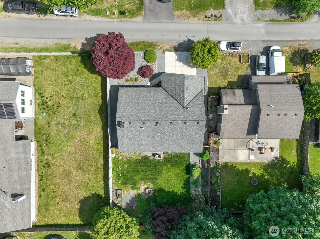 21815 SE 271st Street Maple Valley WA 98038