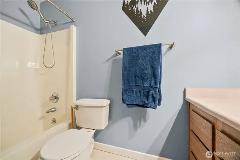 21815 SE 271st Street Maple Valley WA 98038