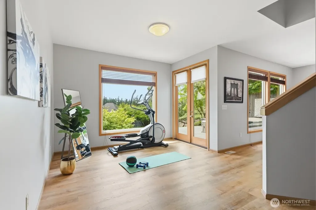 11924 59th Avenue W Mukilteo WA 98275