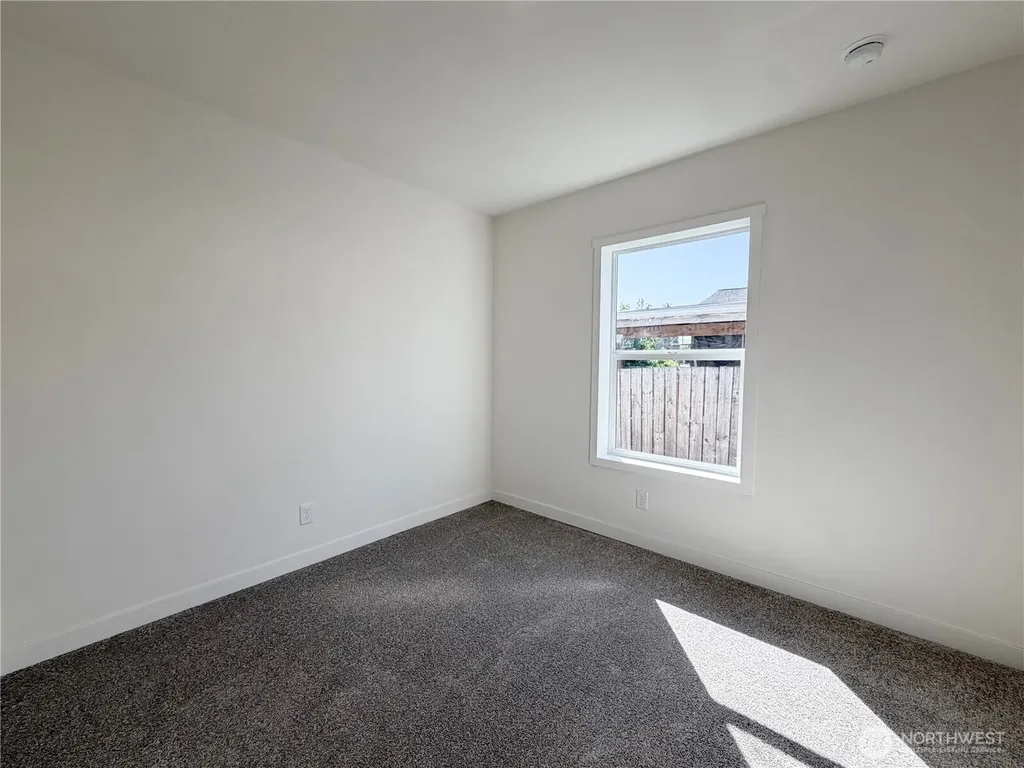 4565 Windemere Street Longview WA 98632