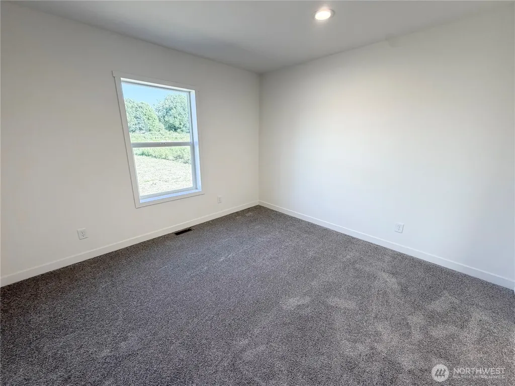 4565 Windemere Street Longview WA 98632