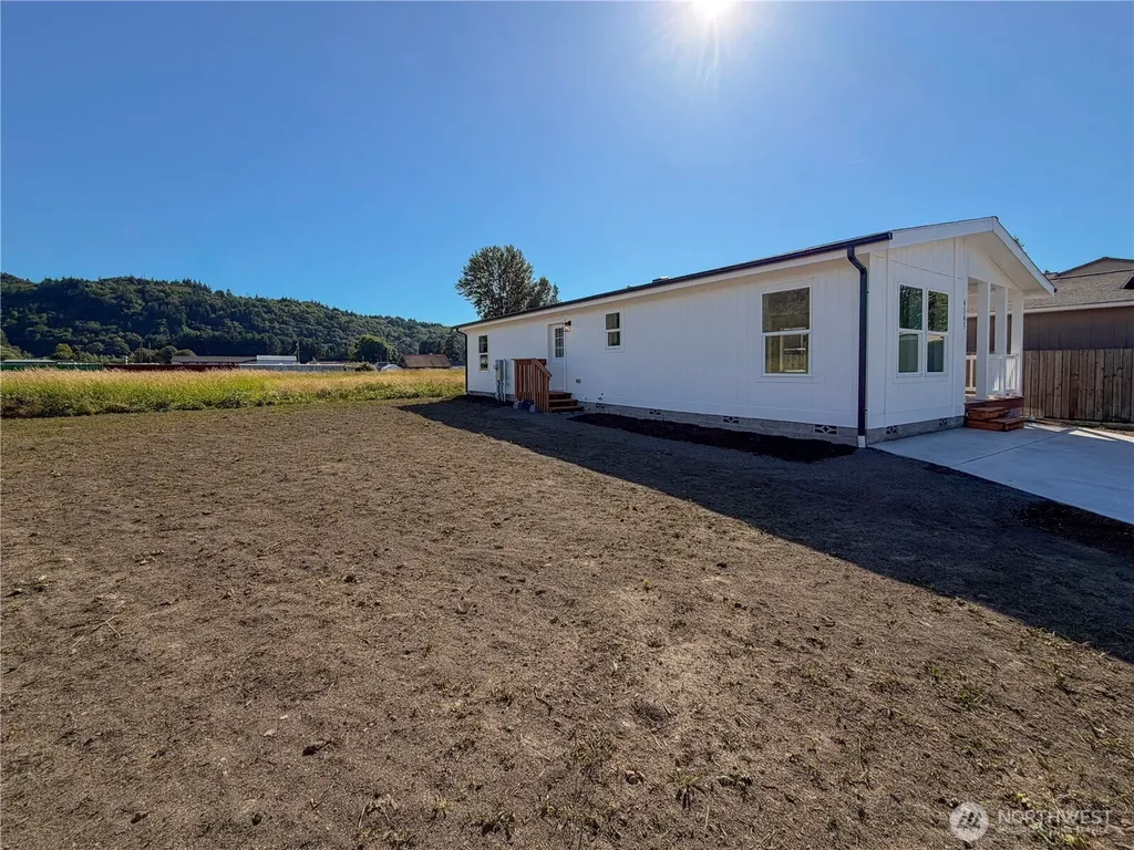 4565 Windemere Street Longview WA 98632