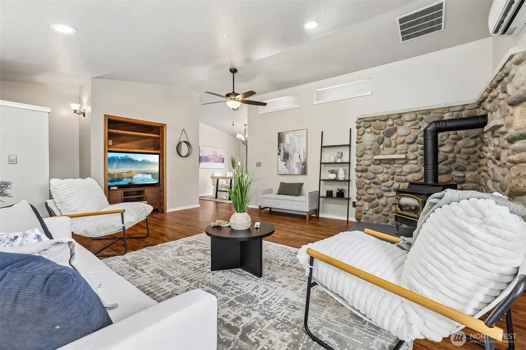 1105 Dyer Road Sultan WA 98294