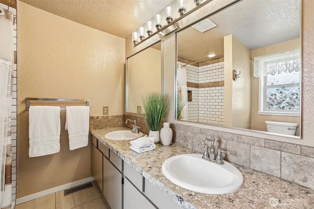1105 Dyer Road Sultan WA 98294