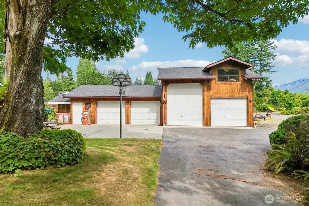 1105 Dyer Road Sultan WA 98294