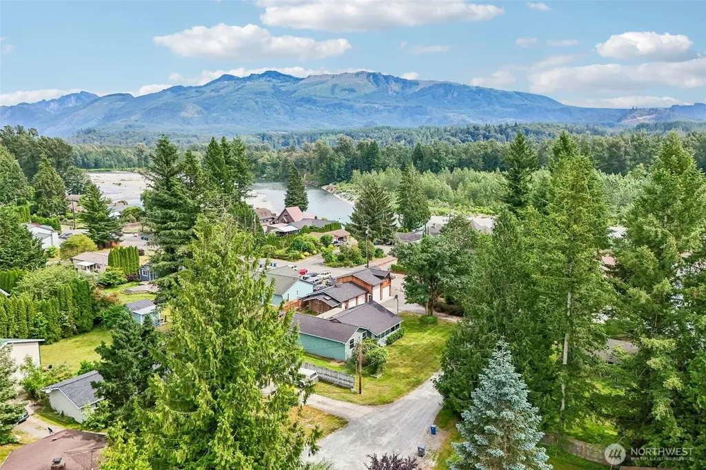 1105 Dyer Road Sultan WA 98294