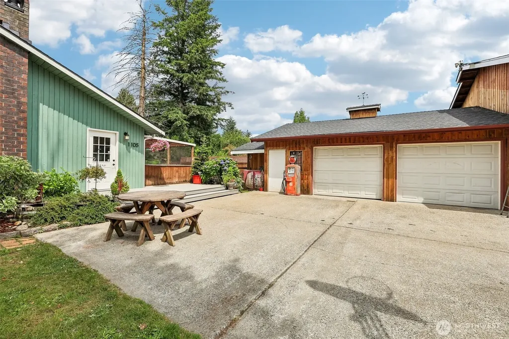 1105 Dyer Road Sultan WA 98294