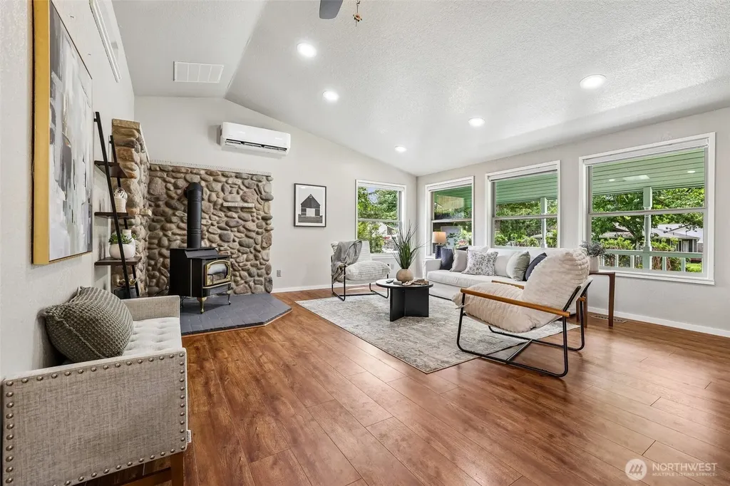 1105 Dyer Road Sultan WA 98294