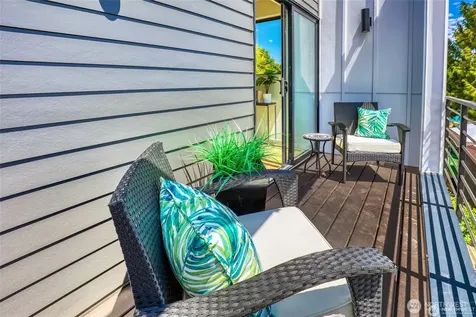 5725 N 48th Street Tacoma WA 98407