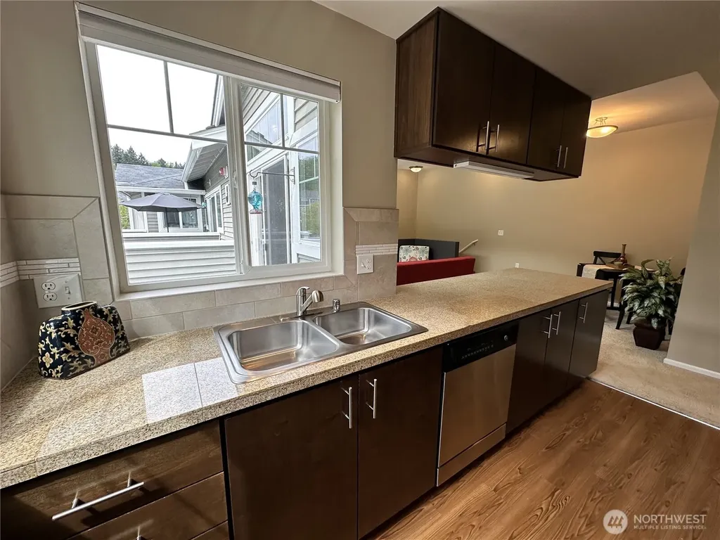 21048 40th Place S Seatac WA 98198