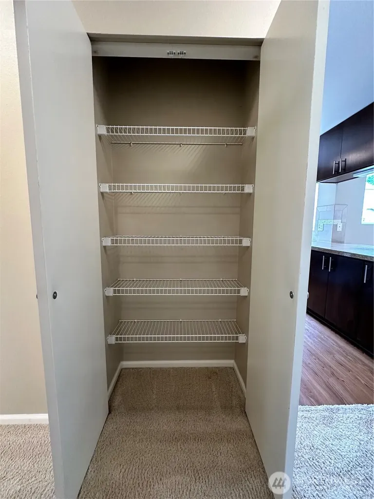 21048 40th Place S Seatac WA 98198