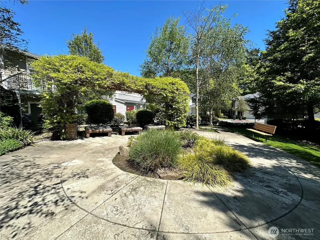 21048 40th Place S Seatac WA 98198
