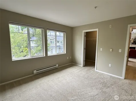 21048 40th Place S Seatac WA 98198