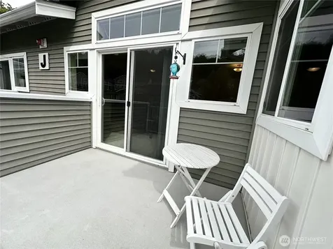 21048 40th Place S Seatac WA 98198