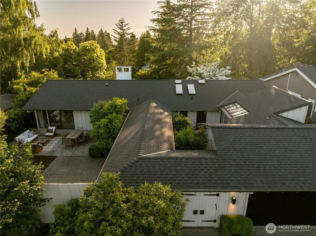 3853 81st Avenue SE Mercer Island WA 98040