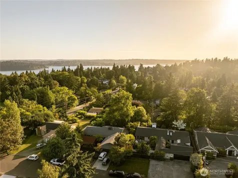 3853 81st Avenue SE Mercer Island WA 98040