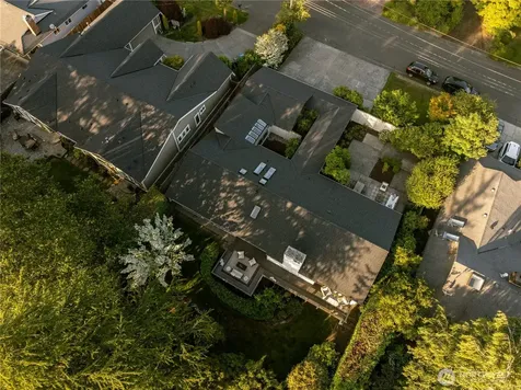 3853 81st Avenue SE Mercer Island WA 98040
