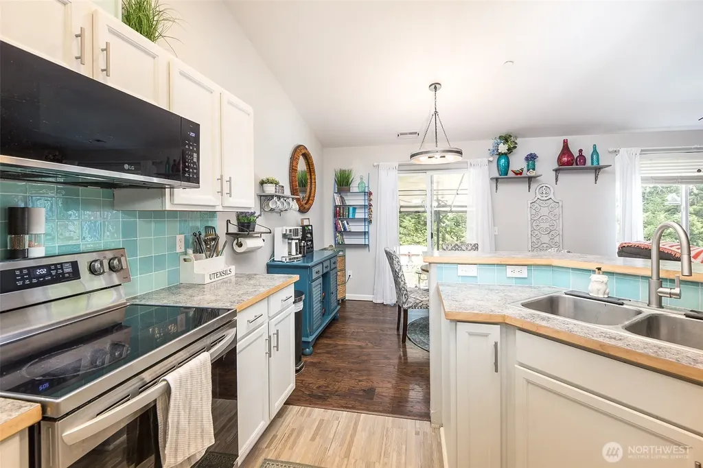 1937 Village Circle Port Angeles WA 98362