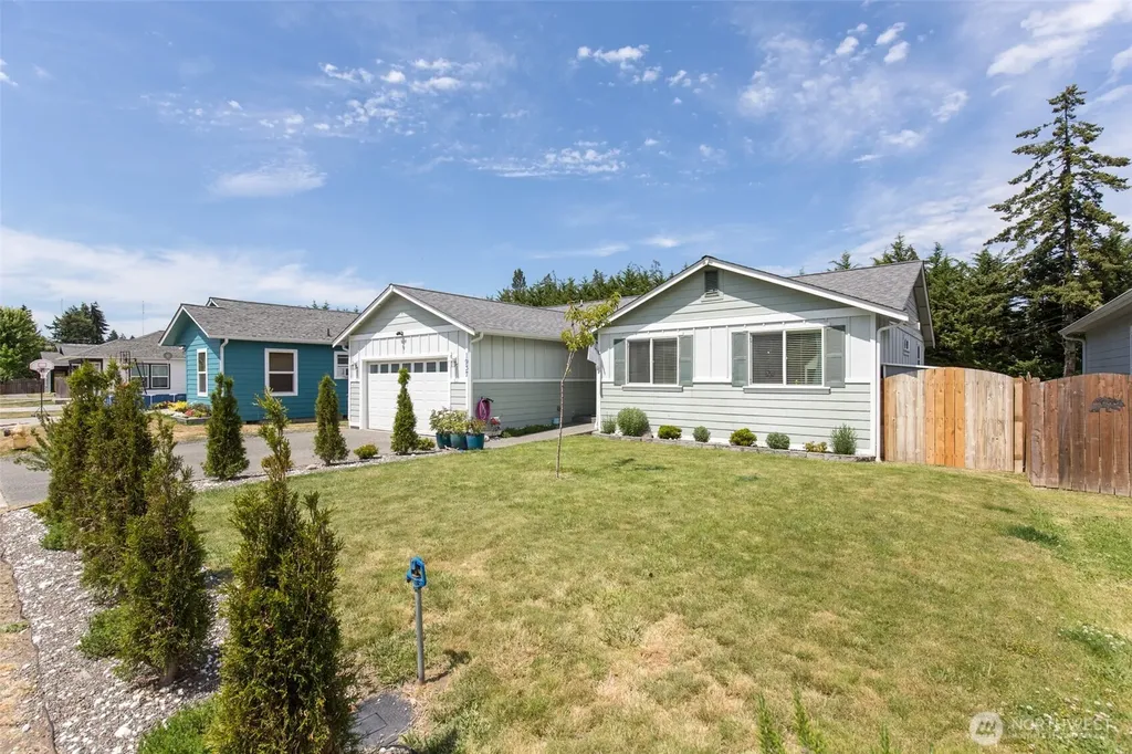 1937 Village Circle Port Angeles WA 98362