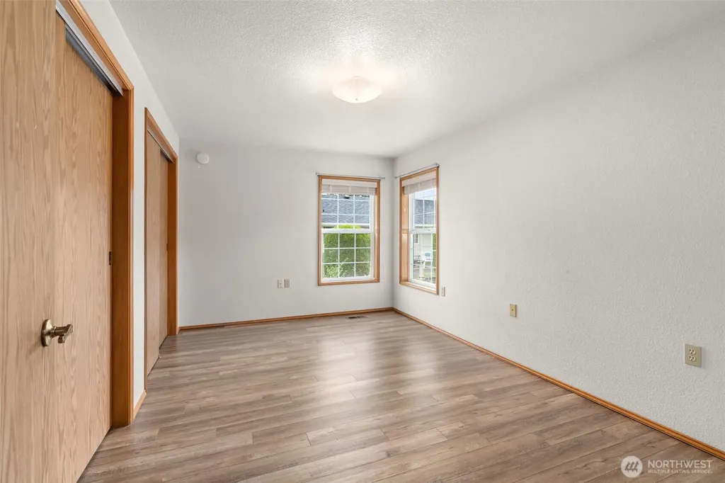 1182 Emerson Lane Centralia WA 98531