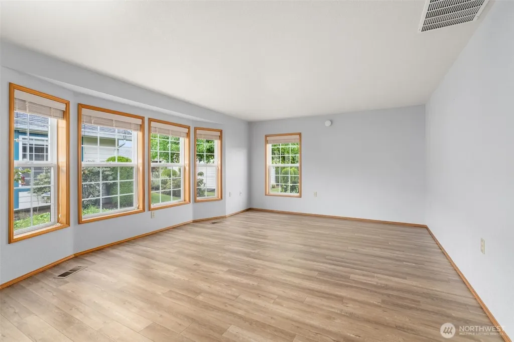 1182 Emerson Lane Centralia WA 98531