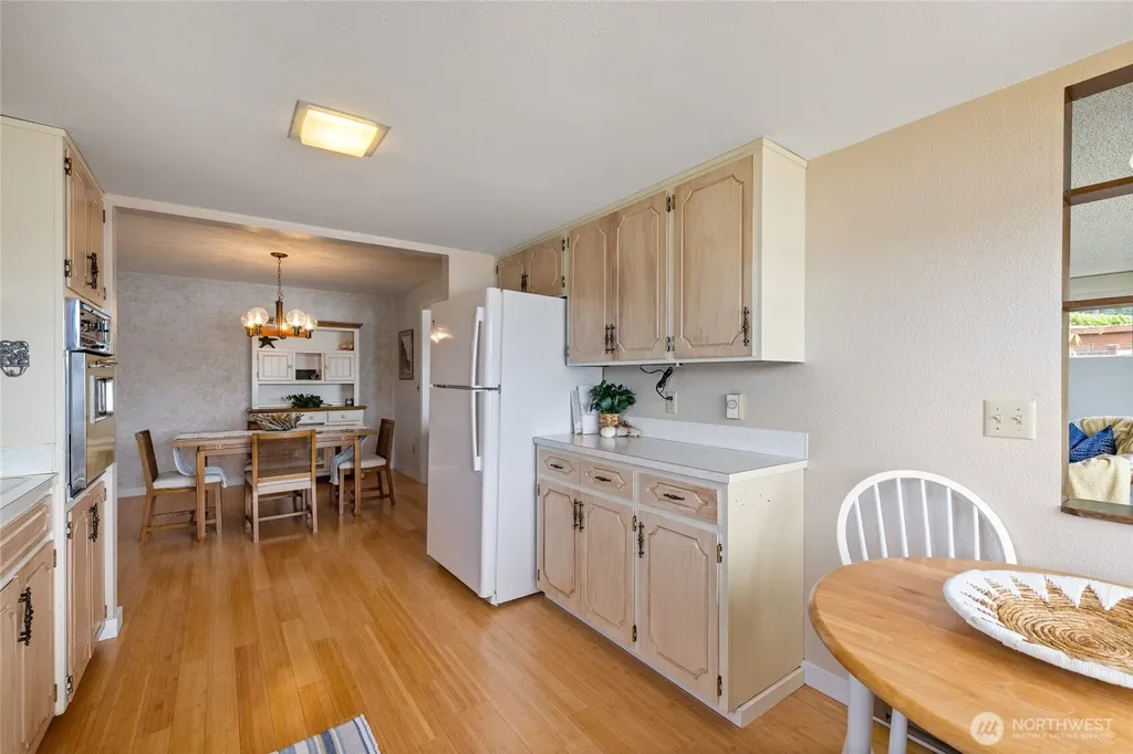3740 E State Route 302 Belfair WA 98528