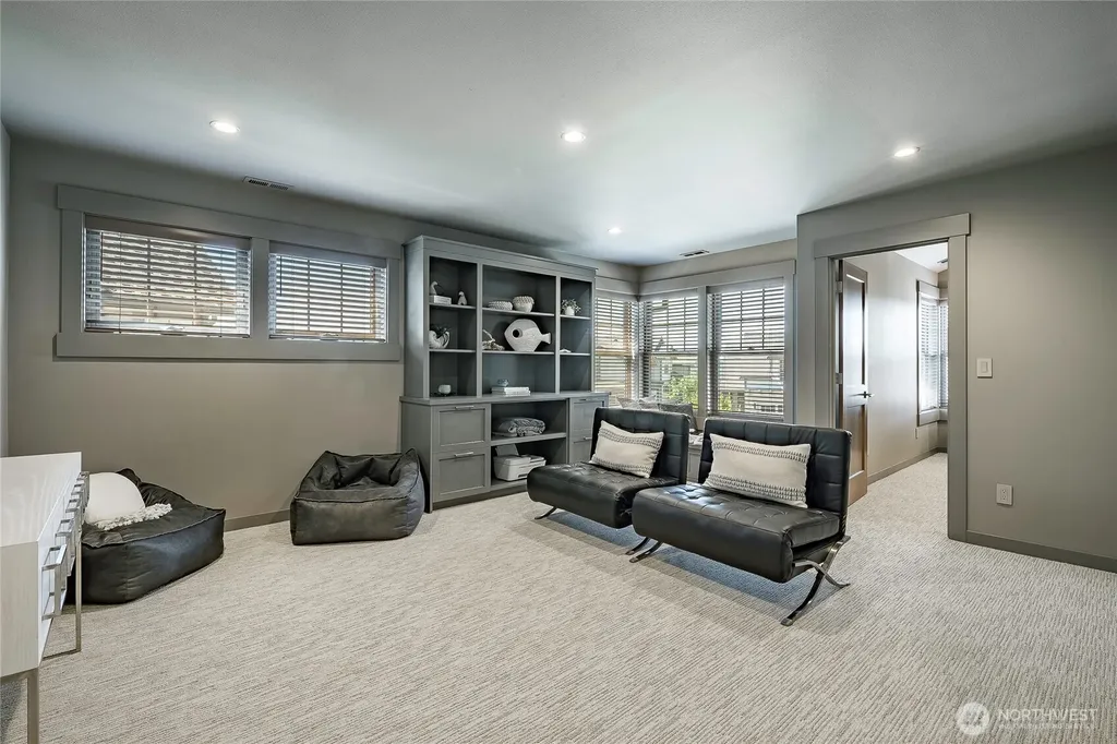 9428 Turnstone Lane Blaine WA 98230