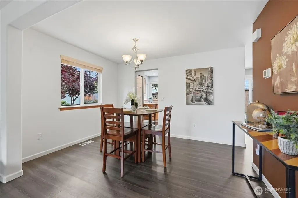 18319 8th Drive SE Bothell WA 98012