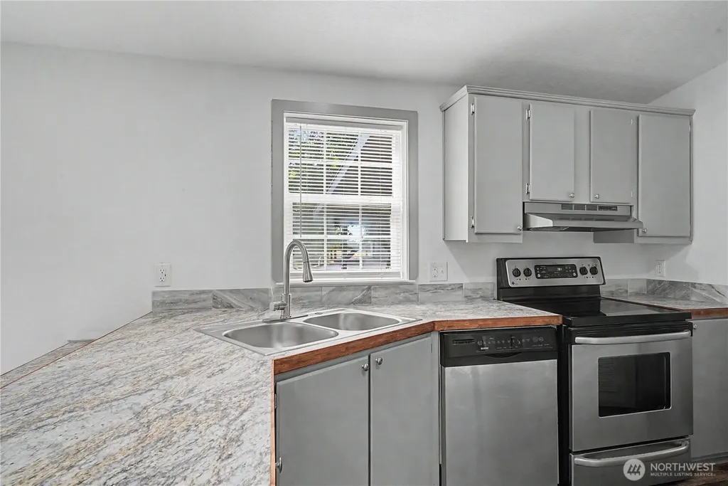 18518 Road 8.5 SE Warden WA 98857