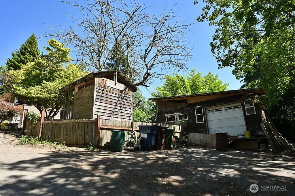 14323 12th Avenue SW Burien WA 98166