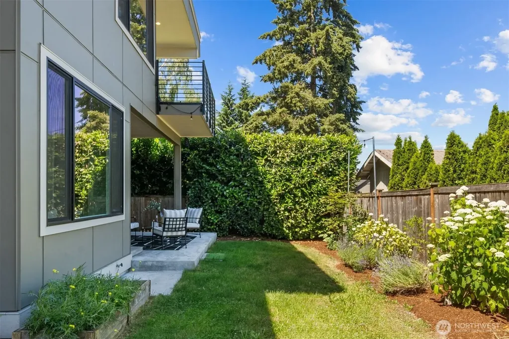 3919 Meadow Avenue N Renton WA 98056