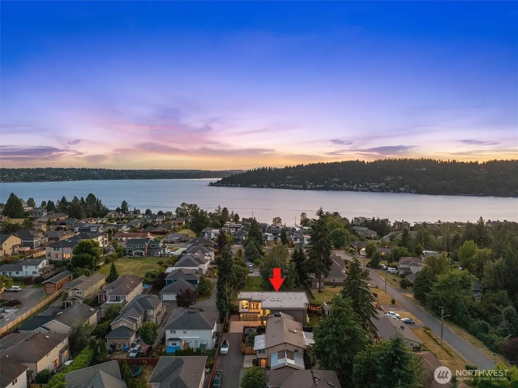 3919 Meadow Avenue N Renton WA 98056