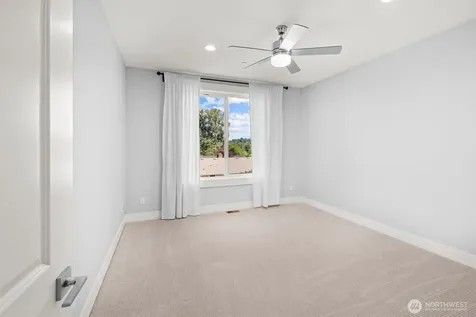3919 Meadow Avenue N Renton WA 98056