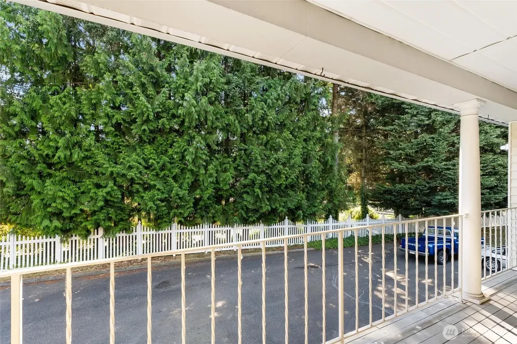 32512 2nd Place S Federal Way WA 98003