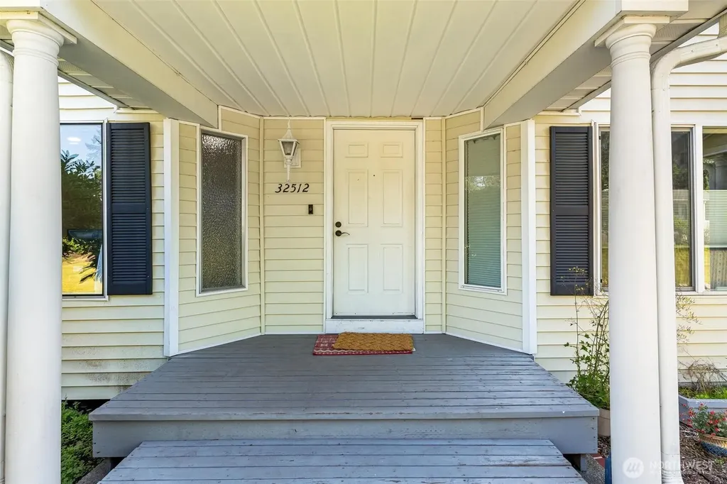 32512 2nd Place S Federal Way WA 98003