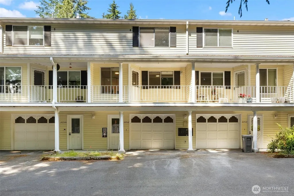 32512 2nd Place S Federal Way WA 98003