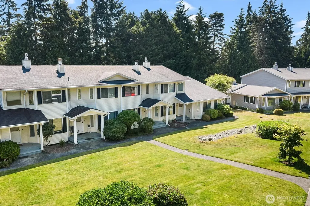 32512 2nd Place S Federal Way WA 98003