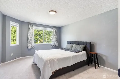 32512 2nd Place S Federal Way WA 98003