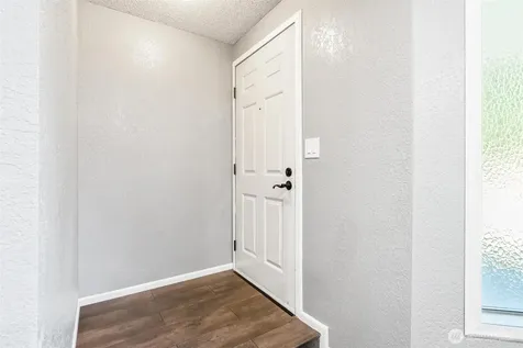 32512 2nd Place S Federal Way WA 98003