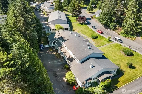 32512 2nd Place S Federal Way WA 98003