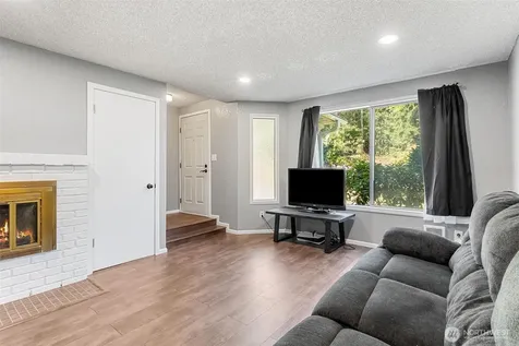 32512 2nd Place S Federal Way WA 98003