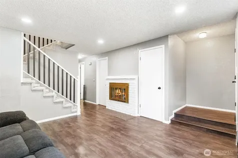 32512 2nd Place S Federal Way WA 98003