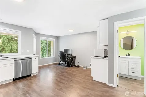 32512 2nd Place S Federal Way WA 98003