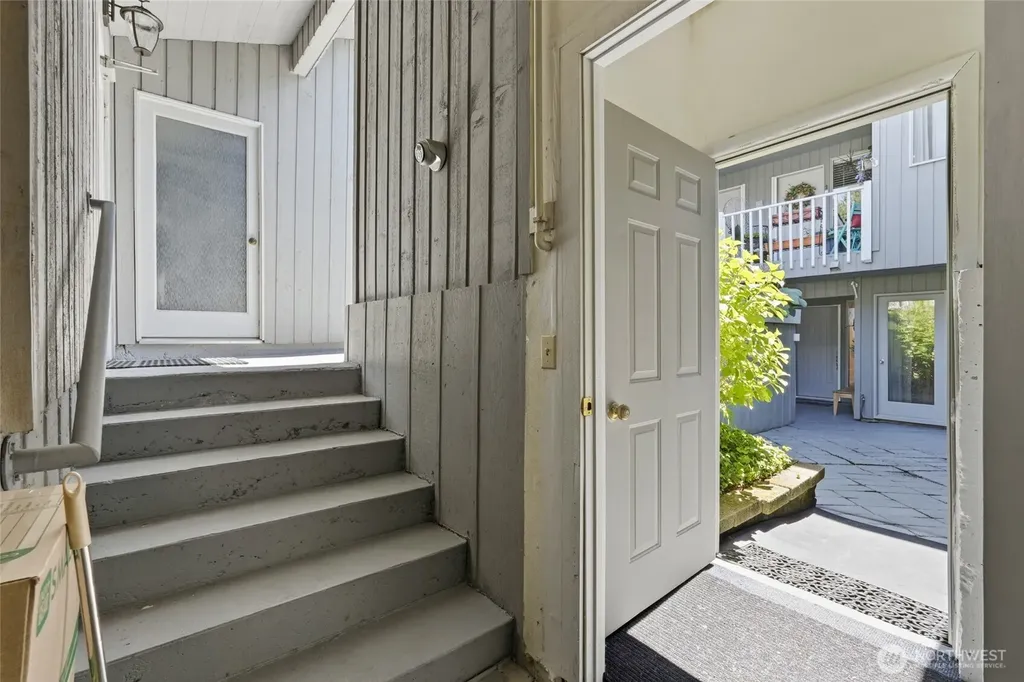6918 Woodlands Way Arlington WA 98223