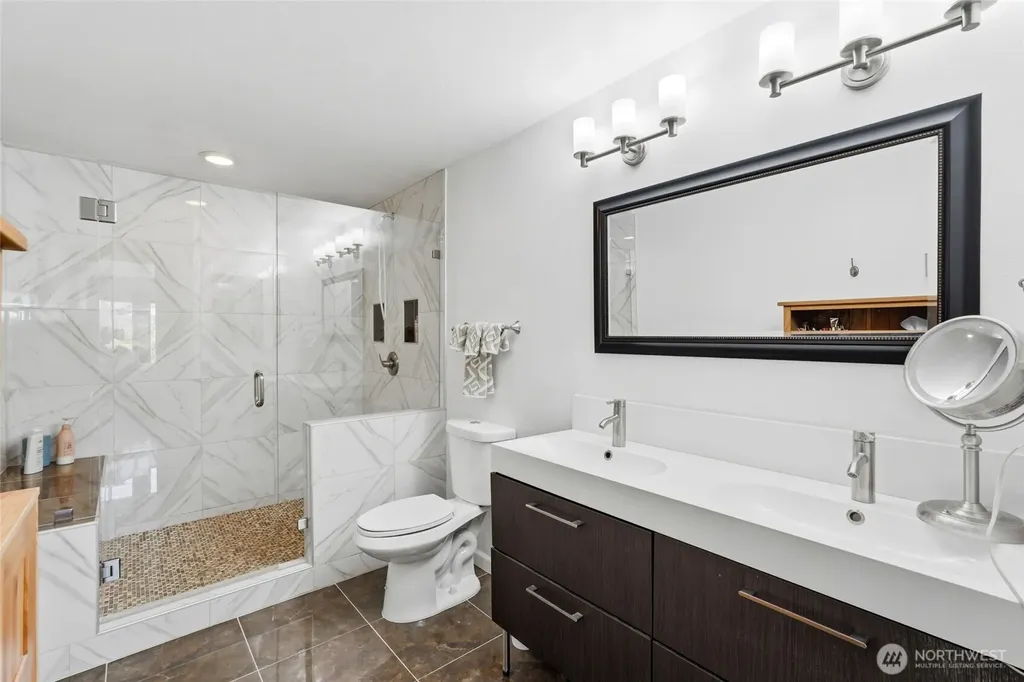 6918 Woodlands Way Arlington WA 98223