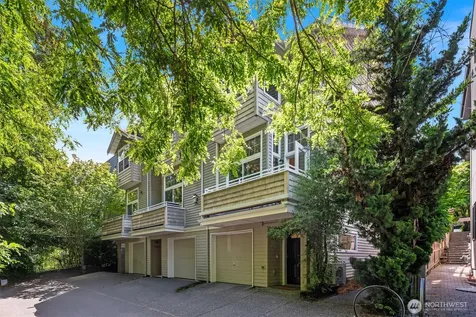 3302 W Government Way Seattle WA 98199