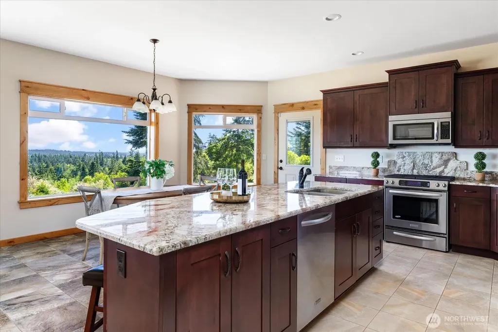 343 Olympic Bay Lane Oak Harbor WA 98277